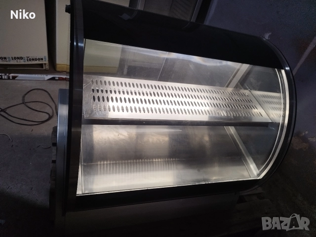 Хладилна витрина , снимка 6 - Хладилни витрини и фризери - 52064236