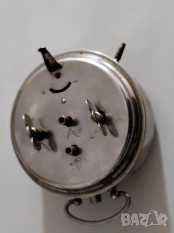 Стар будилник Junghang, снимка 2 - Антикварни и старинни предмети - 52016397