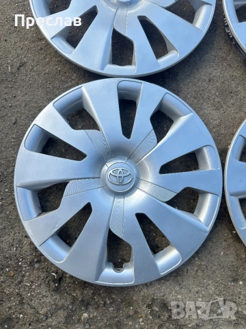 4 броя оригинални тасове за Toyota Yaris 15, снимка 2 - Аксесоари и консумативи - 52932722