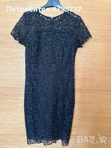 Дантелена рокля