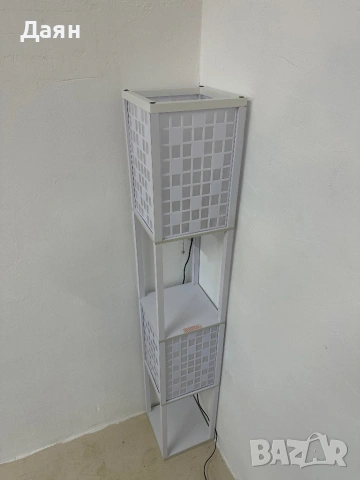 Подова лампа HOMCOM с мрежест дизайн и 2-степенни рафтове , снимка 3 - Настолни лампи - 53110510