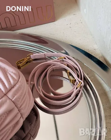 Miu Miu Belair Дамска чанта, кожа , снимка 3 - Чанти - 56003153