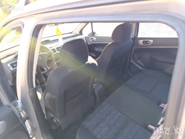 Продавам Пежо 307 1.6hdi цял или на части , снимка 13 - Автомобили и джипове - 47740645