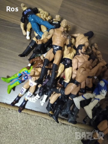 WWE екшън фигури