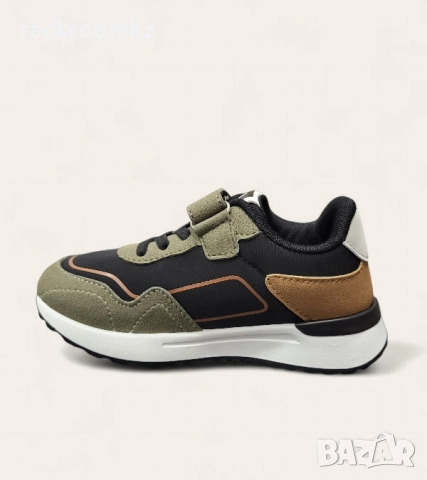 Детски маратонки с велкро лепенка и модерна визия – W014294 Khaki, снимка 2 - Детски маратонки - 51656414