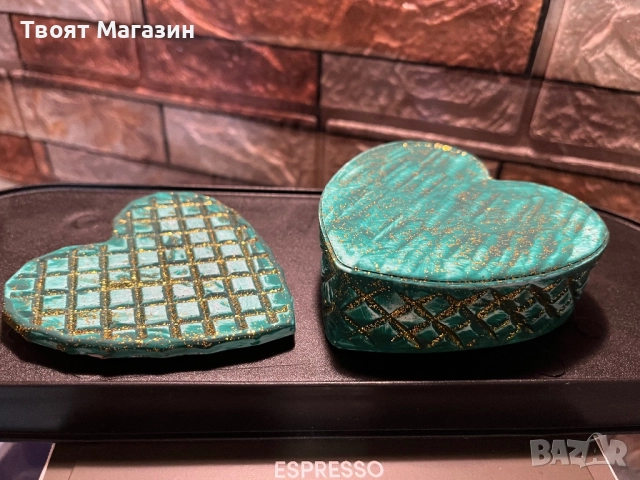 Кутийка за бижута – Ръчна изработка от акрилна смола, снимка 9 - Ръчно изработени сувенири - 52980445