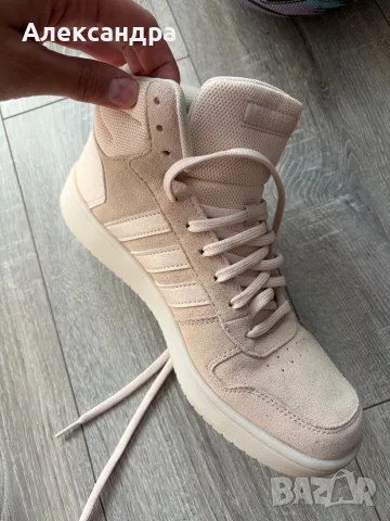 Оригинални дамски кецове adidas
