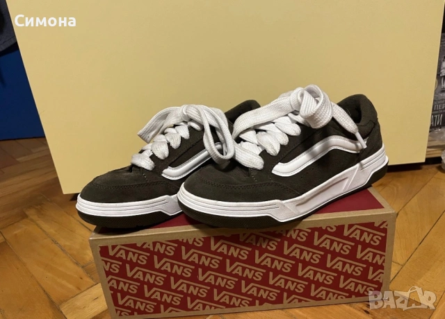 Оригинални Vans Hylane 39 размер