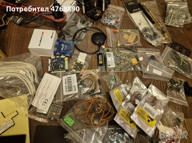 Лот RC части за дрон - нови и използвани, снимка 7 - Дронове и аксесоари - 53875881