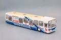 COBUS 3000 Airport Bus автобус 1984 - мащаб 1:43 на Hachette моделът е нов в блистер, снимка 1