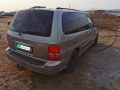 Kia Carnival 2 (GQ) 2.9crdi 144 к.с на части , снимка 4