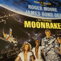 Много красив Ретро Постер принт на филма James Bond Moonraker с Роджър Мур размер 50/40 рамка IKEA., снимка 7 - Екшън - 39180210