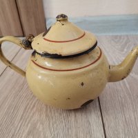 Старо емайлирано чайниче, снимка 2 - Антикварни и старинни предмети - 35523387