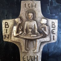 Бронзов кръст , снимка 1 - Антикварни и старинни предмети - 32183894