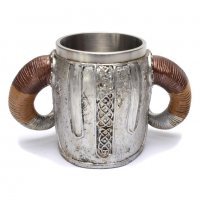 Код 95628 Стилна чаша от полирезин и метал с релефни декорации - череп с шлем и извити рога, снимка 2 - Чаши - 36600468
