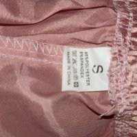 Нови сатенени розови шорти с черна дантела S-, снимка 8 - Бельо - 38517336