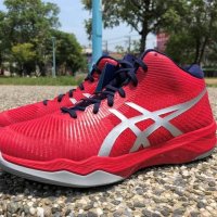 Маратонки Asics нови оригинални, за различни спортове, снимка 1 - Маратонки - 16644963