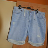 Светло сини дънкови къси панталони, снимка 1 - Къси панталони и бермуди - 42081568