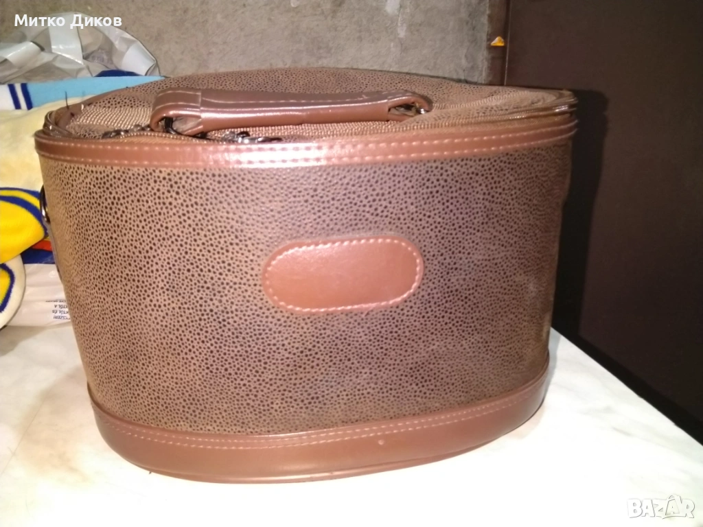 Овална чанта естествена кожа маркова на Comfort Quality H-19cm и фи 20х31см, снимка 1