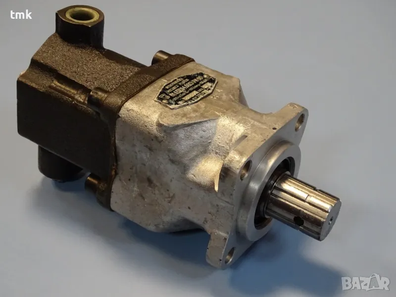 Хидравлична помпа 6-бутална аксиална UMP81.65704.6013 PM-00 265/1X, снимка 1