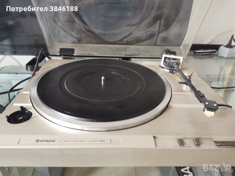 Hitachi HT-20S Turntable, снимка 1