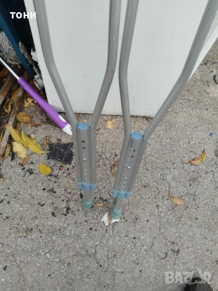 патерици, снимка 1