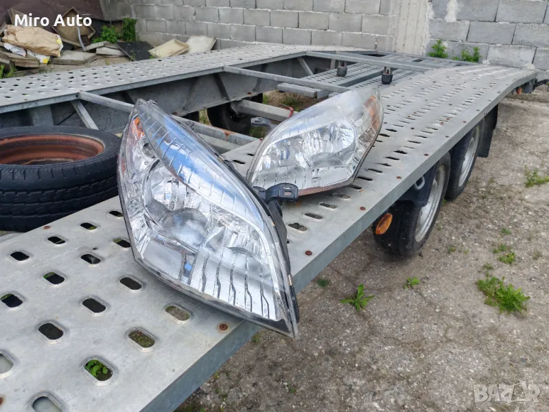 Ляв фар от Рено Меган 3 - 2008г - 2013г, снимка 1