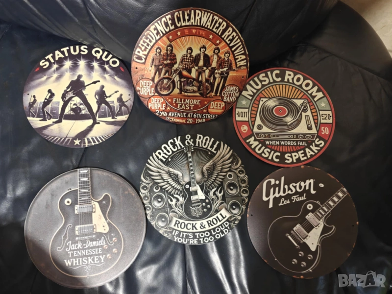 Интериор за клуб,бар,репетиционна,китарна или фенска стая, снимка 1