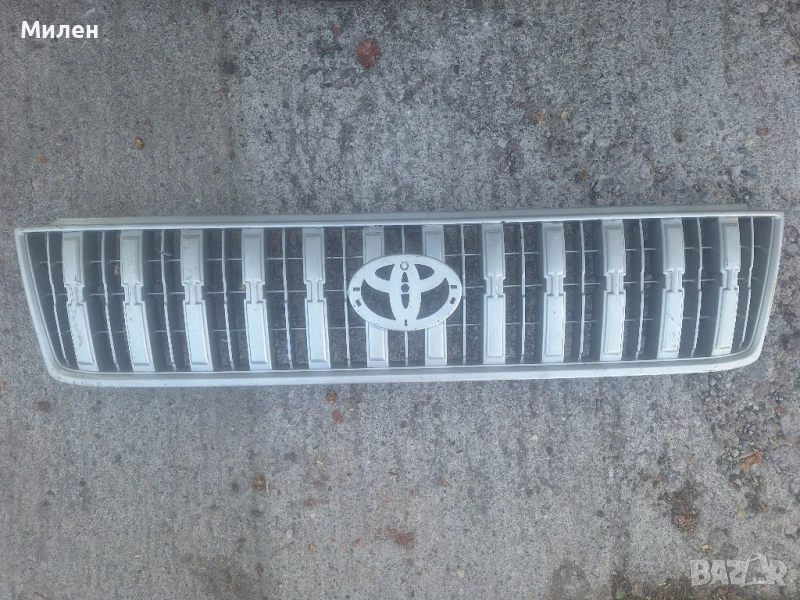 Декоративна Решетка Пред Радиатора За Toyota Land Cruiser J90 от 1996-2002 Година Тойота J90, снимка 1