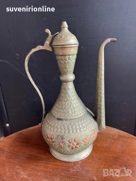 старинен ибрик кравиран, снимка 1