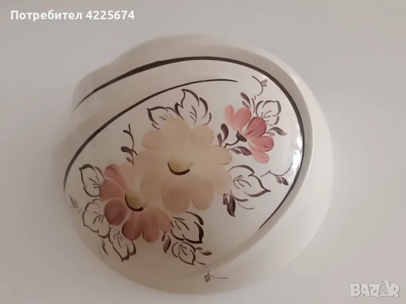 Продавам керамична  ваза за стена, снимка 1