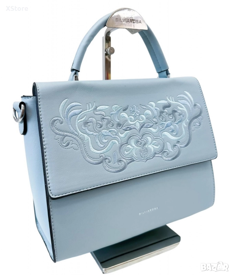 Стилна дамска чанта с капак и флорална бродерия, снимка 1