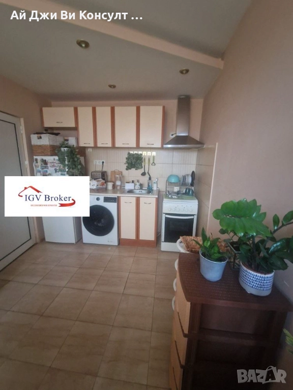 Маломерен двустаен апартамент в Дружба 1, снимка 1