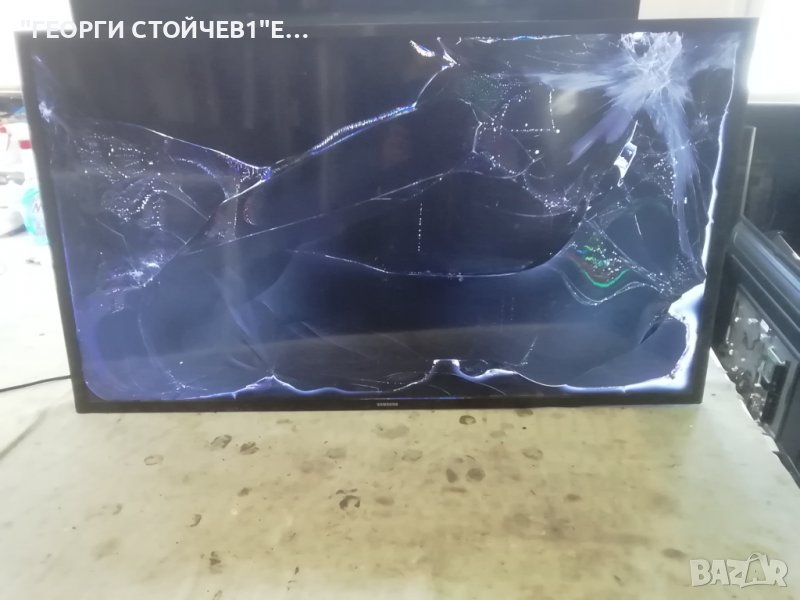 SAMSUNG   UE40J5000AW  СЪС СЧУПЕН ДИСПЛЕЙ, снимка 1