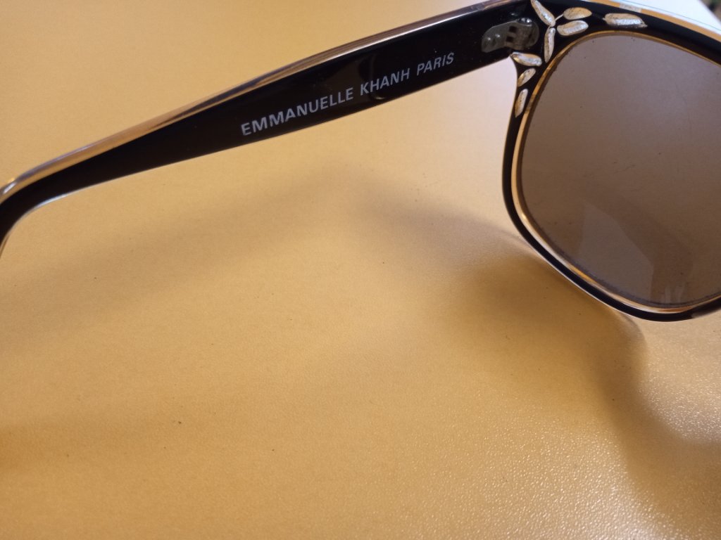 Слънчеви очила Emmanuelle Khanh в Слънчеви и диоптрични очила в гр. Варна -  ID37216844 — Bazar.bg