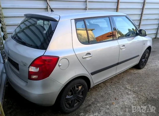 Skoda Fabia 1.2 * КЛИМАТИК * ГАЗ, снимка 2 - Автомобили и джипове - 56133847
