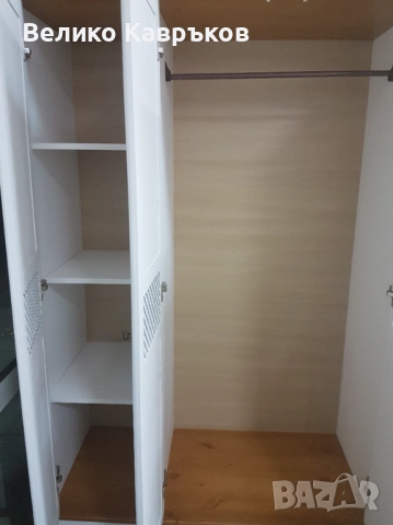 Гардероб "Решетка" от масив., снимка 2 - Гардероби - 14872709