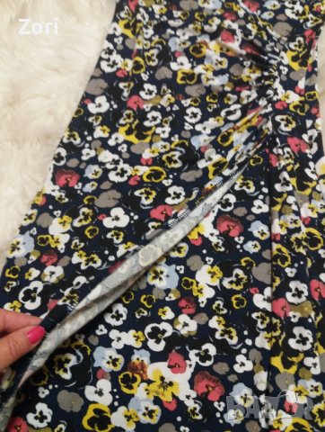 Рокля по тялото с принт теменужки, снимка 4 - Рокли - 42545375