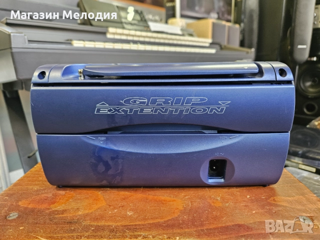 Радио Grundig Music Boy 40 В перфектно техническо и много добро визуално състояние., снимка 8 - Радиокасетофони, транзистори - 52659851