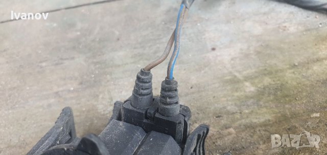 Оригинална фасунка за преден мигач с букса за бмв е36 всички модели , снимка 2 - Части - 37203487