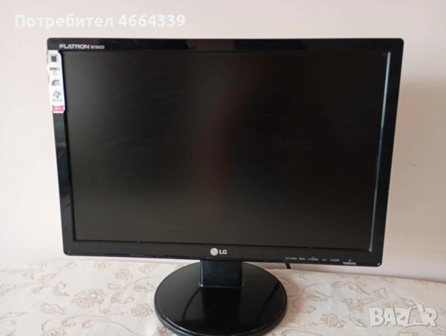 Монитор LG FLATRON W1942S 19' 60HZ 1440x900, снимка 4 - Монитори - 52586063