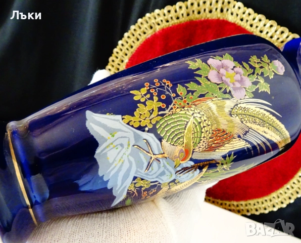 Японска порцеланова ваза,злато,фазани,кобалт. , снимка 2 - Вази - 52324979