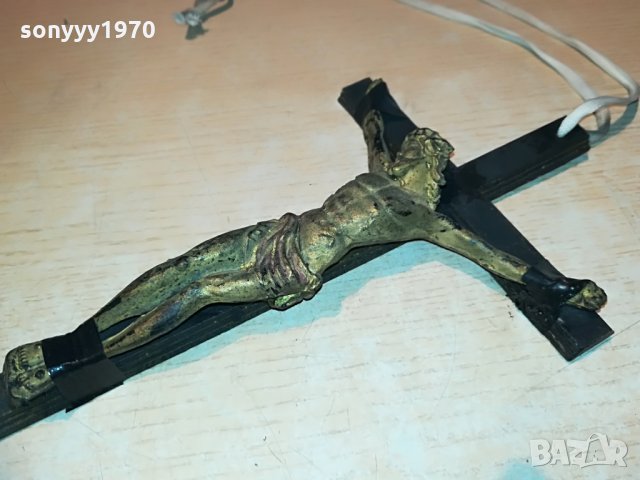 КРЪСТ С ХРИСТОС-42Х17СМ С ВЪЖЕ ЗА НОСЕНЕ