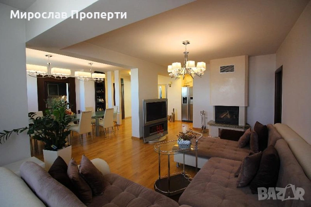 Продаваме 3-Стаен Апартамент В Дружба 1