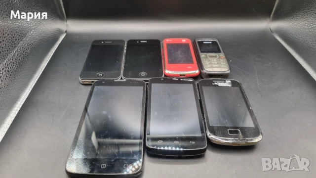 Стари телефони за части