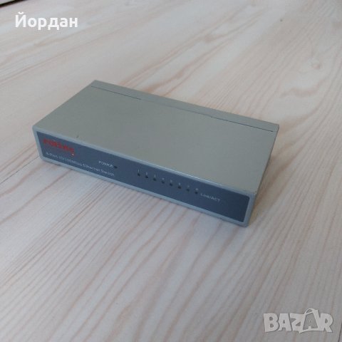 Суич 10/100 MBps, снимка 4 - Мрежови адаптери - 44358476