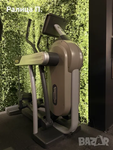 Technogym VARIO – Професионален елиптик (премиум клас), снимка 2 - Фитнес уреди - 55983082