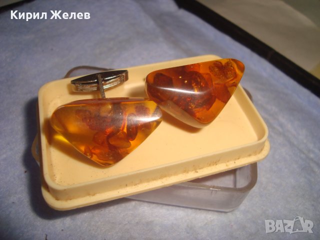 СТАРИ РУСКИ КЕХЛИБАРЕНИ БУТОНЕЛИ НАТУРАЛЕН БАЛТИЙСКИ КЕХЛИБАР СССР с КУТИЙКА 26247