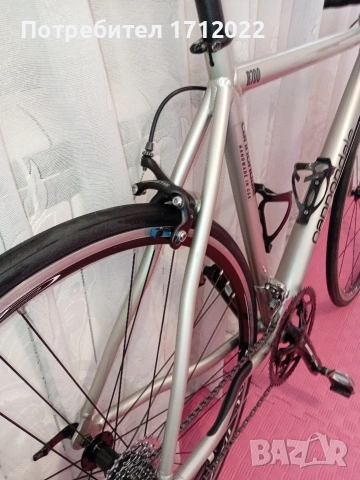 Шосеен велосипед Cannondale r700 Campagnolo, снимка 2 - Велосипеди - 54044781