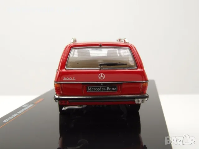 Mercedes-Benz 200 T S123 Kombi 1979 - мащаб 1:43 на IXO моделът е нов в PVC дисплей-кейс, снимка 4 - Колекции - 56080493